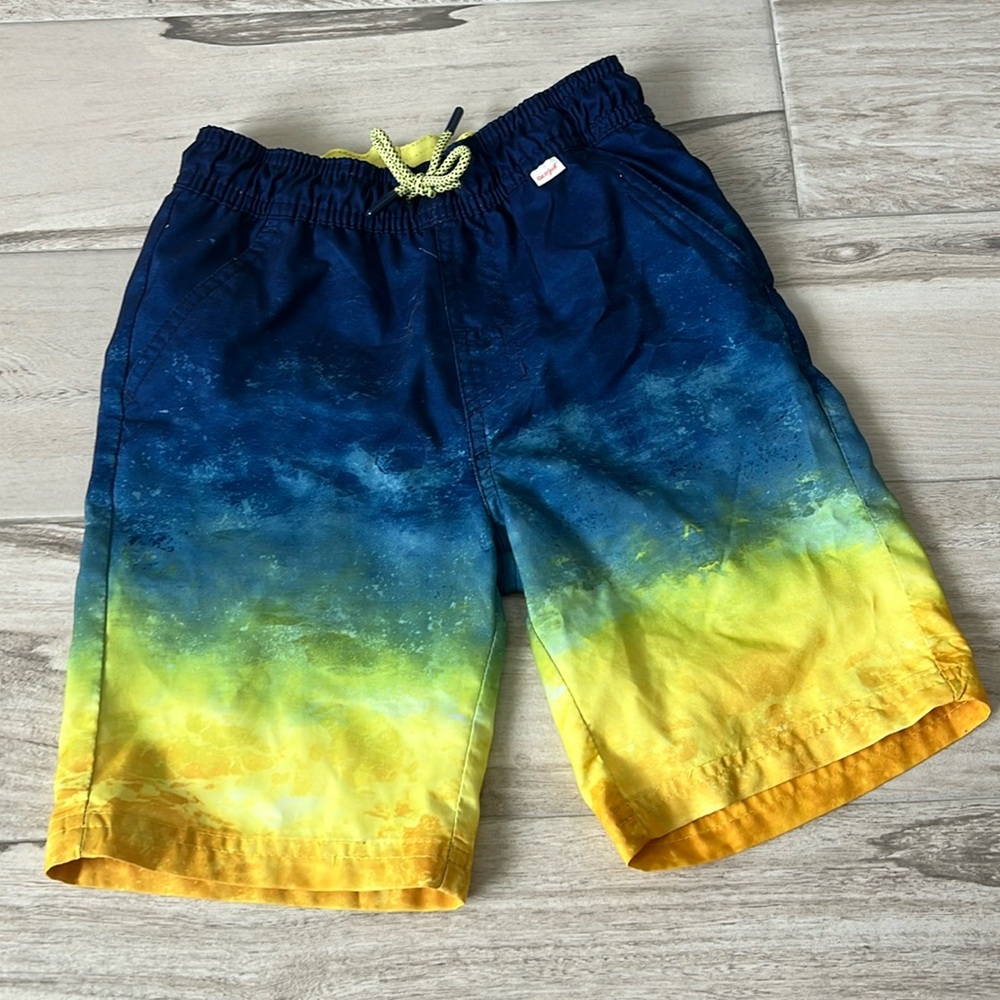 • Cat & Jack swimsuit, 6/7 •